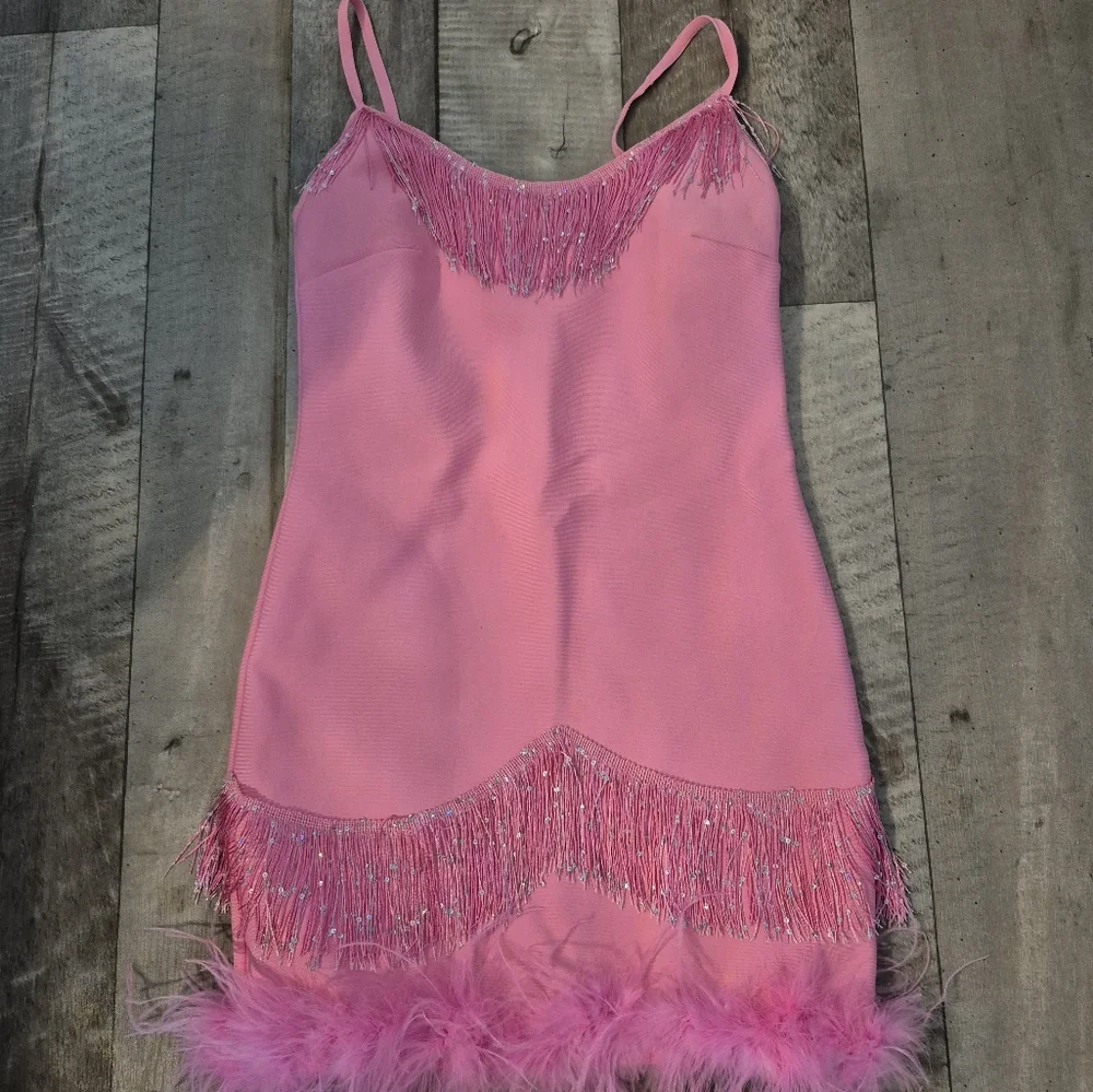 Fashion Nova Slip Dress Bodycon Glam Night Feathers Fringe Beads Pink M/L - Picture 9 of 9